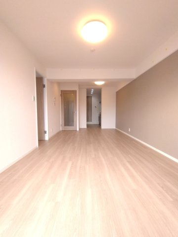 シャルム野中南公園の居間・リビング