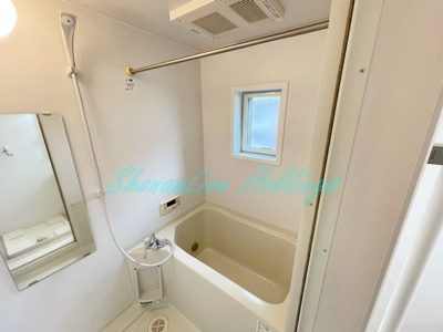 【浴室】 | Domicile・Un | 清潔感のあるお風呂です♪