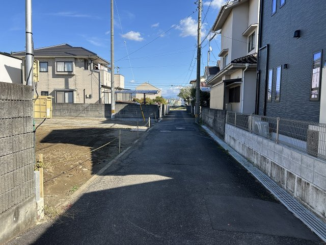 市坪北2期の前面道路含む現地写真|前面道路を含む現地写真です
