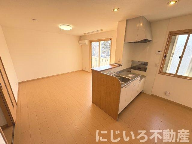 ディアコート弐番館Aの居間・リビング