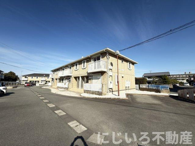 ディアコート弐番館Aの駐車場