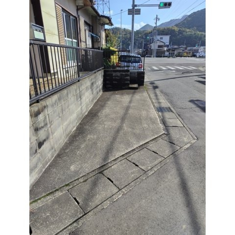 岐阜市岩崎戸建ての駐車場