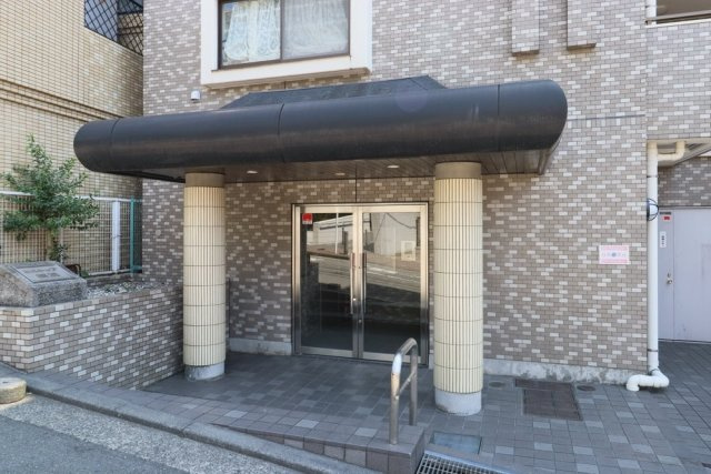 ヒルトップ横浜のエントランス