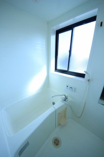 【浴室】 | ハイメゾン坂本 | ゆったり過ごせるお風呂です