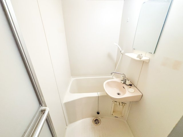 コーポ泰山の浴室