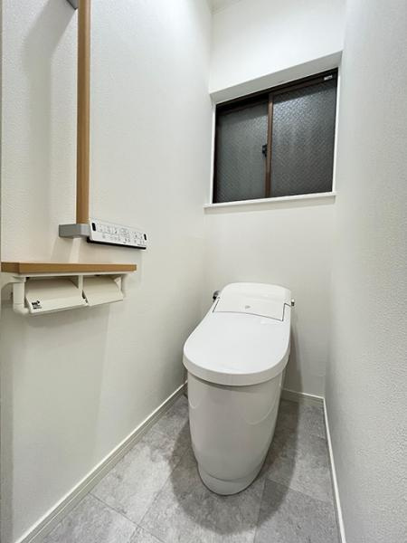 名古屋市守山区高島町の中古一戸建のトイレ|「1階トイレ」新品交換済みで… 