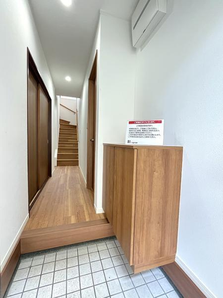 名古屋市守山区高島町の中古一戸建の玄関|「玄関」新品シューズボックス… 