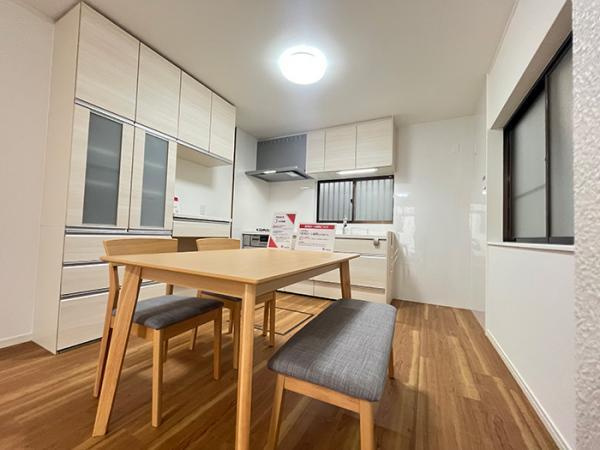 名古屋市守山区高島町の中古一戸建の内装|「LDK」家族との時間をより共… 