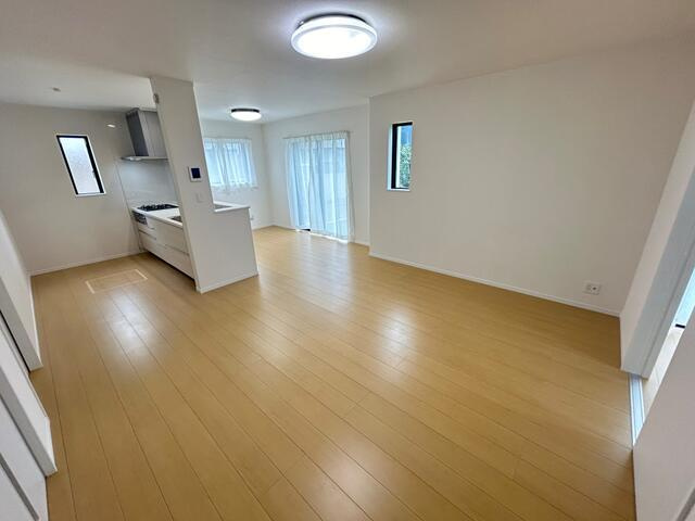 名古屋市守山区大字中志段味字東荒古の新築一戸建の居間・リビング|★子育てエコホーム対象物件！★ 