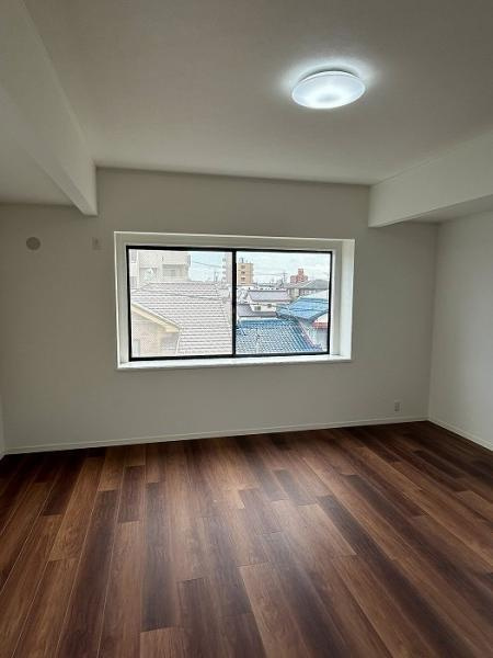 名古屋市南区本城町２丁目の中古一戸建の洋室|「3F納戸」別角度からのお写真… 