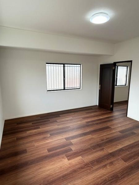 名古屋市南区本城町２丁目の中古一戸建の洋室|「2FLDK」約18帖のお部屋です。 