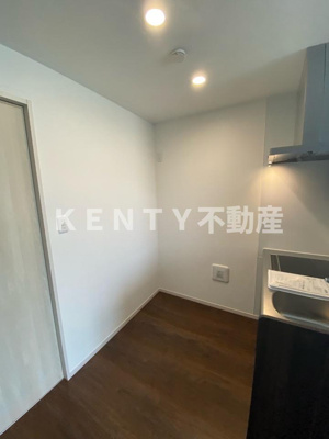 【居間・リビング】 | ＭＥＬＤＩＡ蒲田Ⅲ | こちらの居間で趣味の時間をお楽しみください