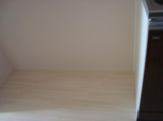 【その他】 | コモド　ピノ　Ⅳ | 冷蔵庫、レンジ台置場