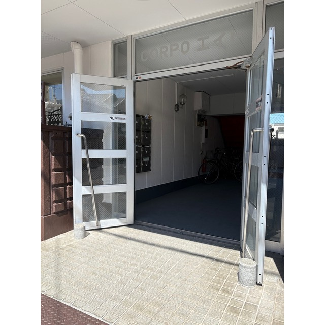 コーポ　エイトのエントランス