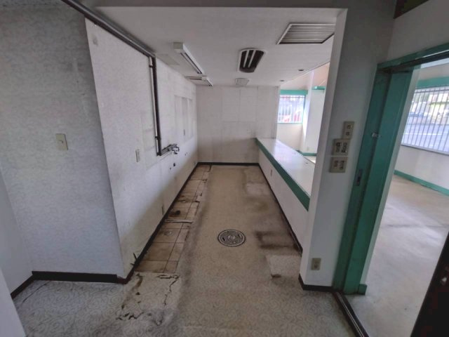 東洋町2-13北側テナントの内装