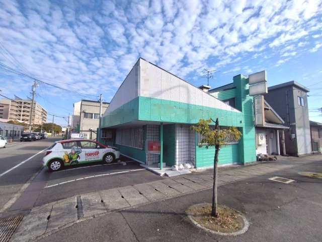 東洋町2-13北側テナントの外観