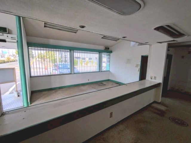 東洋町2-13北側テナントの内装