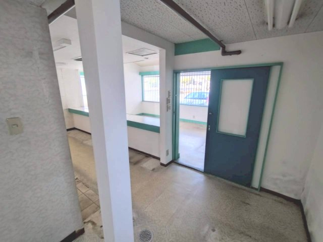 東洋町2-13北側テナントの内装