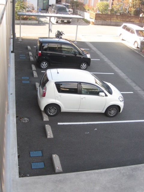 ルネッサンスみやのの駐車場