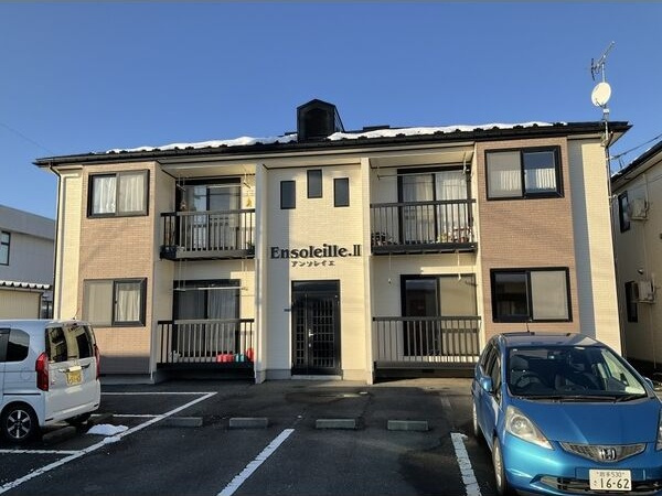 アンソレイエIIの外観