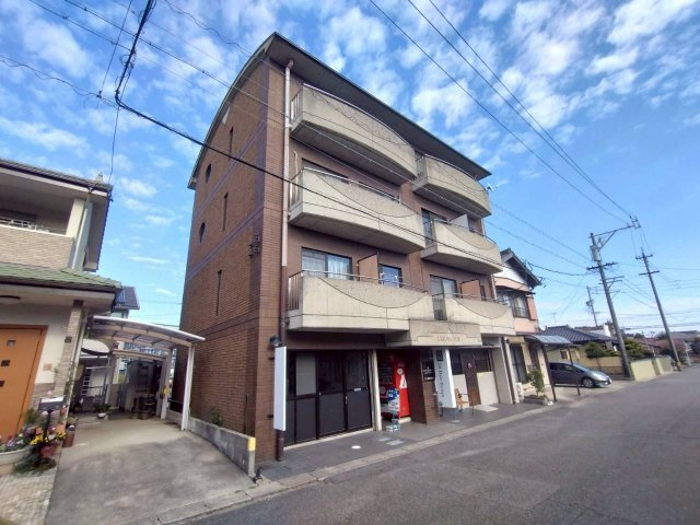 アーバンフジの外観