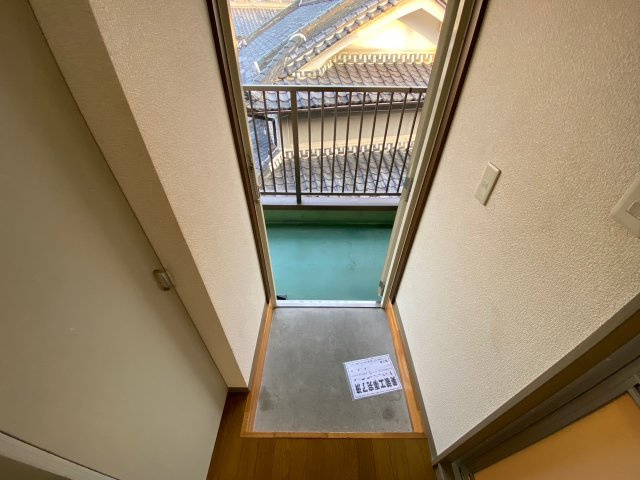 メゾンイシスの玄関|同物件別部屋イメージ写真
