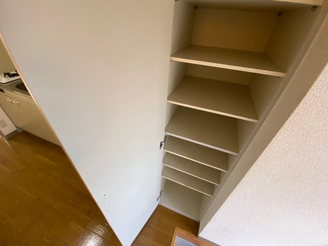 メゾンイシスの収納|同物件別部屋イメージ写真