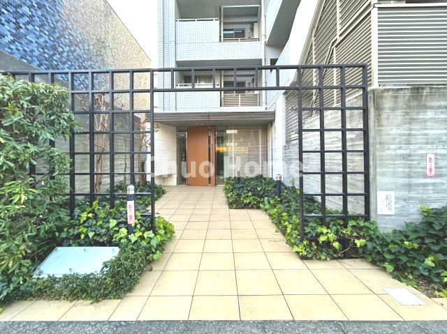 アスコットパーク住吉クラリスのエントランス|【エントランス】マンションのエントランスは、その物件の印象を決める、顔とも言える場所です。毎日通る場所ですからきれいなのが一番です。