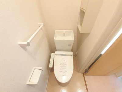 【トイレ】 | セレーノ洞海Ⅲ | コンパクトで使いやすいトイレです