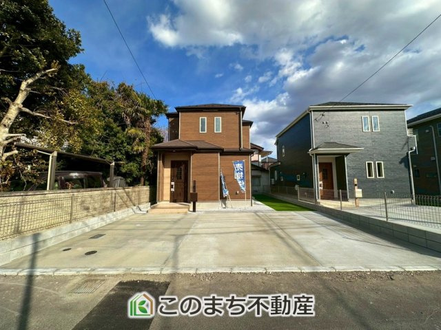 ハートフルタウン宇都宮市岩曽町1428番の駐車場|お車並列３台分ご用意しております♪
