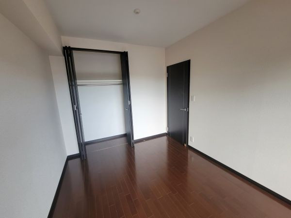 エイルマンション諏訪野エクシアの収納|大きなものも収納できそうです