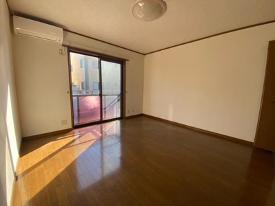 【洋室】 | リワーラビリンス