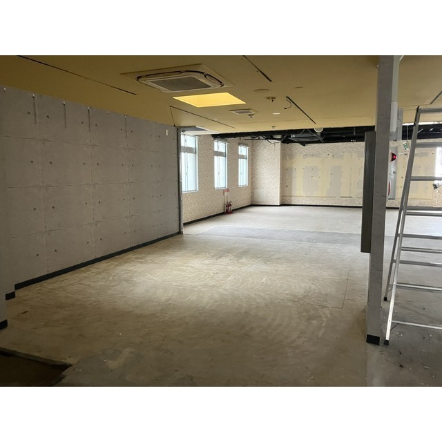 東大宮西口ビルの居間・リビング|おしゃれなリビングです