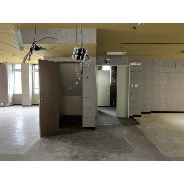 東大宮西口ビルの居間・リビング|こちらの居間で趣味の時間をお楽しみください