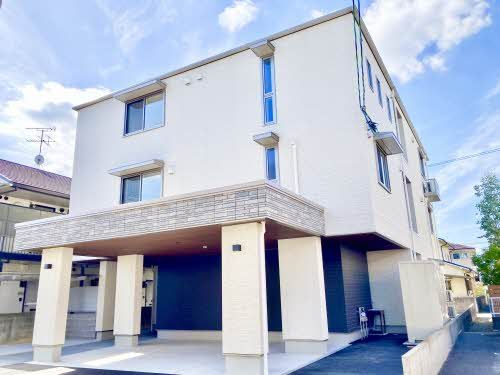 シャーメゾンアストラの外観