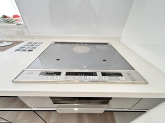 【キッチン】 | レクセル稲毛パークス | お手入れが簡単なIHキッチンで、毎日の家事がスムーズに。