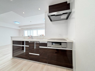 【キッチン】 | レクセル稲毛パークス | 使い勝手の良いシステムキッチンで毎日の料理が快適に。
