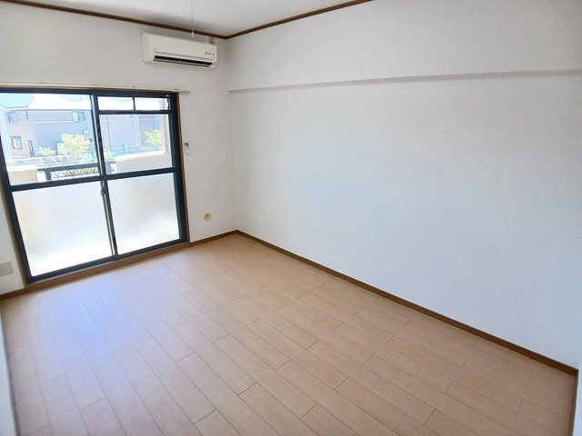 プレンティⅡの洋室