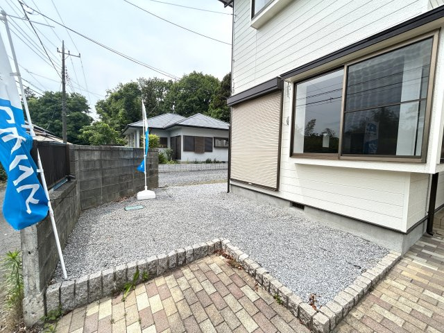 岩舟町静戸　中古戸建の庭