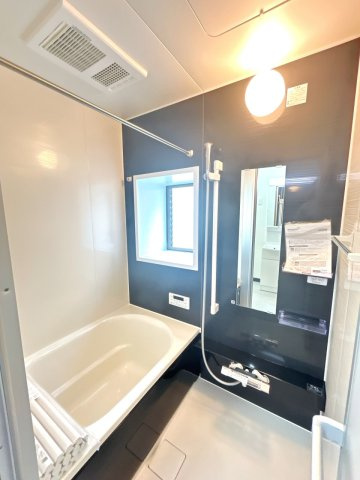 岩舟町静戸　中古戸建の浴室