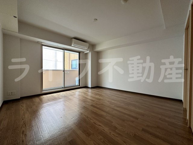 Ｍ’プラザ布施弐番館の居間・リビング|こちらのリビングで趣味の時間をお楽しみください