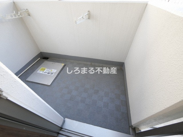 アール大阪グランデのバルコニー