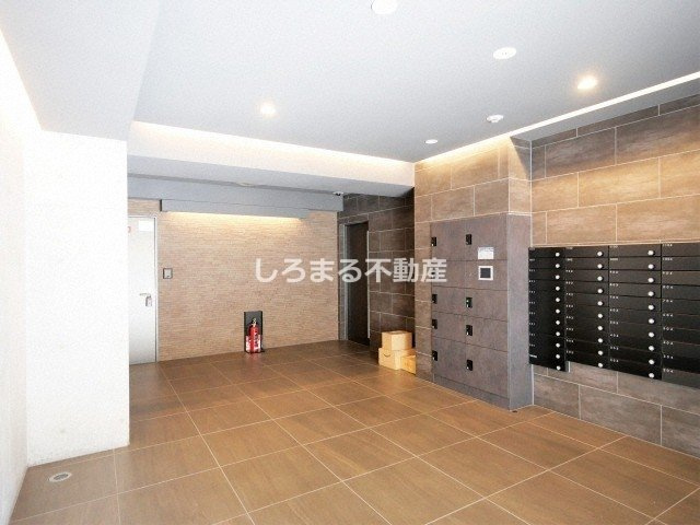 アール大阪グランデのエントランス