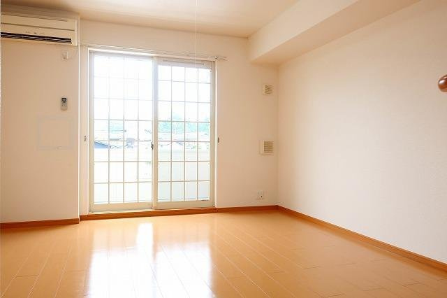 サンリットヒルの居間・リビング