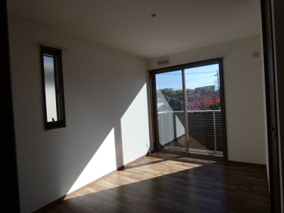 【居間・リビング】 | Ｇ−Ｆｏｒｅｓｔ西堀 | ゆったり過ごせるリビングです