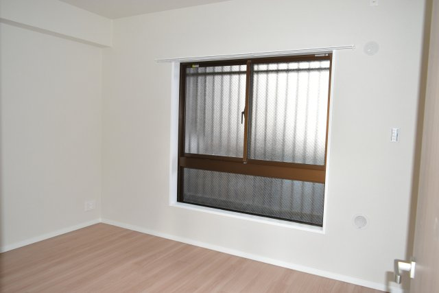 昭島市昭和町５丁目の中古マンションの洋室