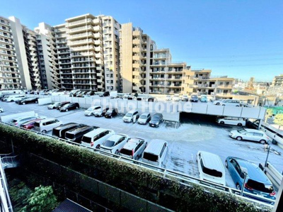 【駐車場】 | トーキョーガーデンスイート | 敷地内駐車場