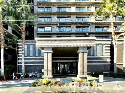 【エントランス】 | トーキョーガーデンスイート | 【エントランス】マンションのエントランスは、その物件の印象を決める、顔とも言える場所です。毎日通る場所ですからきれいなのが一番です。