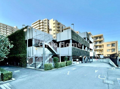 【駐車場】 | トーキョーガーデンスイート | 【敷地内駐車場】居住者100％自走式駐車場