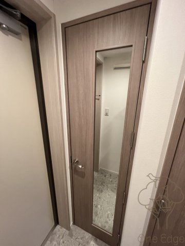 アヴェニール中崎の玄関
